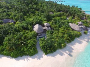 Mehr über den Artikel erfahren SIX SENSES LAAMU – das Luxusresort für die ganz große Freiheit auf den Malediven